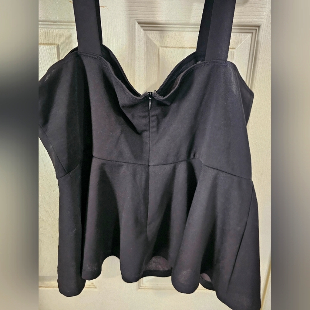 Crop flowy blouse
